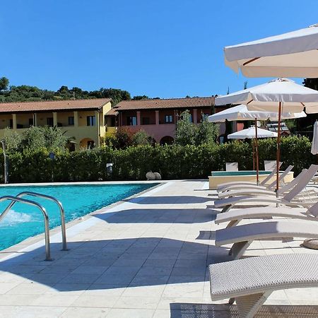 Le Corti Del Sole Residence Venturina Terme Eksteriør billede