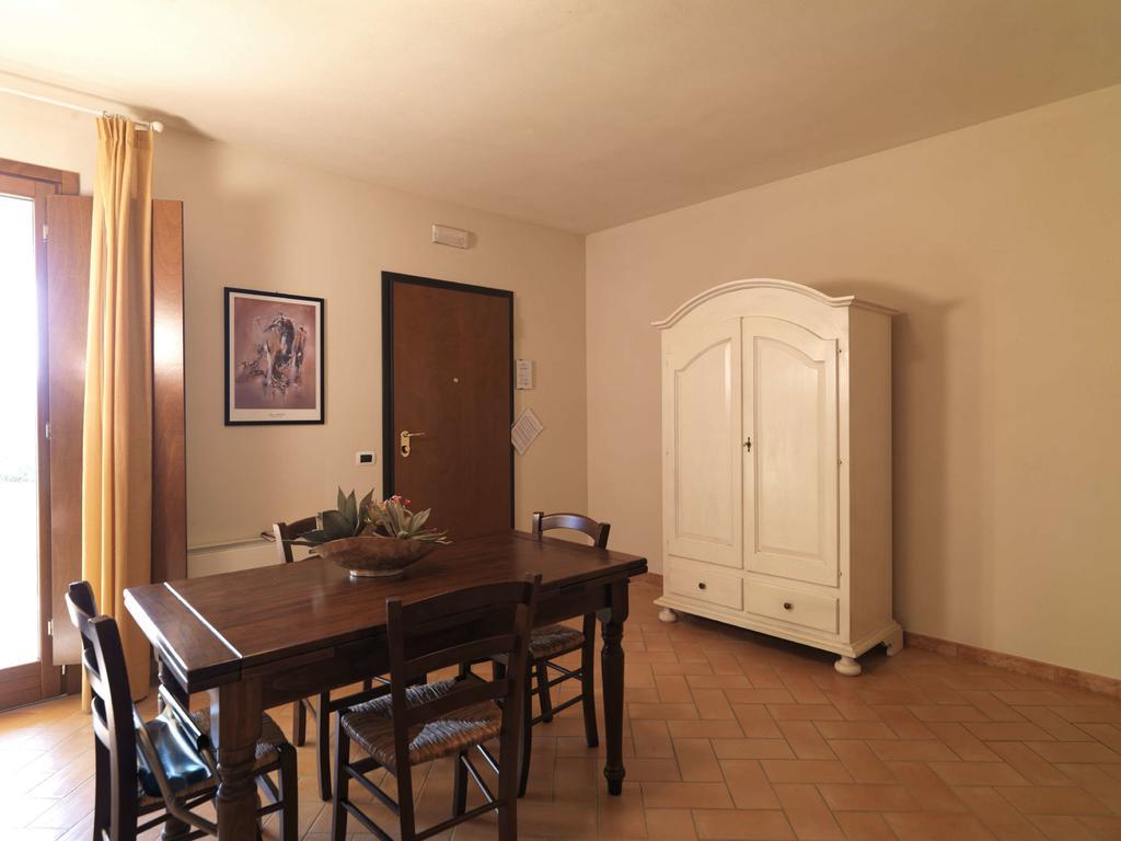 Le Corti Del Sole Residence Venturina Terme Eksteriør billede