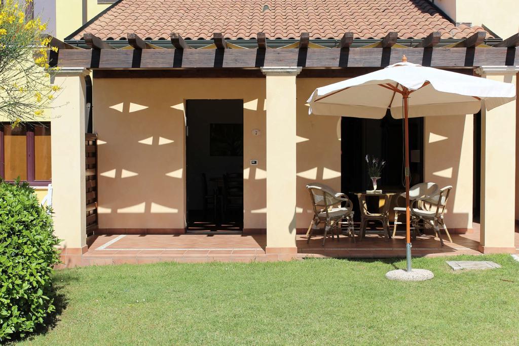Le Corti Del Sole Residence Venturina Terme Eksteriør billede