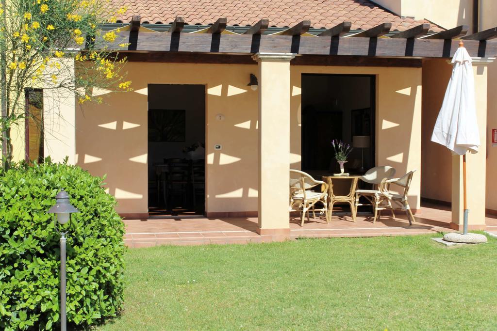 Le Corti Del Sole Residence Venturina Terme Eksteriør billede