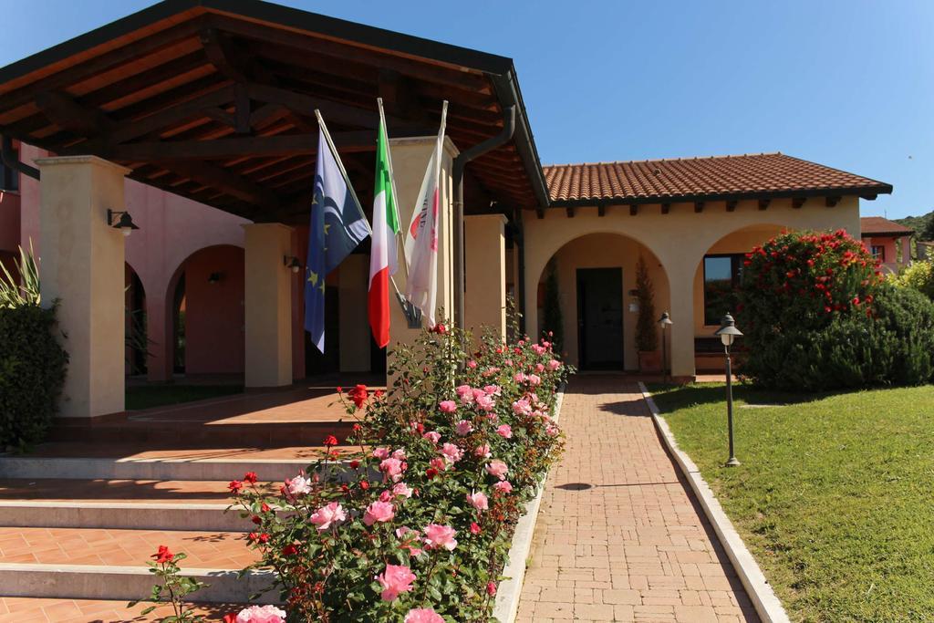 Le Corti Del Sole Residence Venturina Terme Eksteriør billede